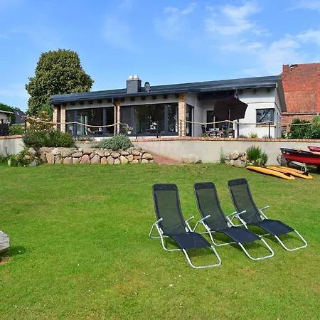 Holiday Apartment With Private Lake Access And Jetty