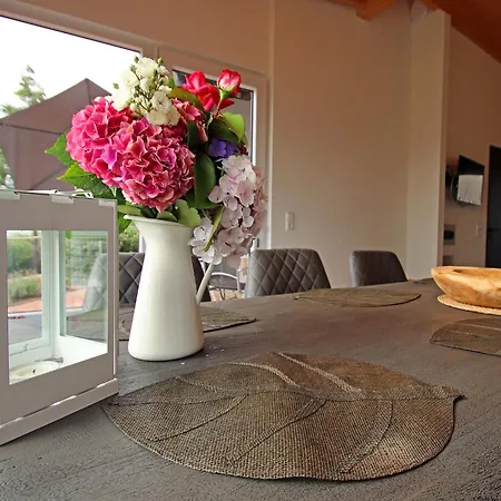 Appartement Holiday Apartment With Private Lake Access And Jetty Klein Labenz
